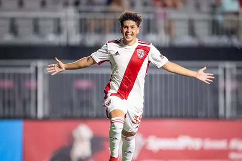 أبو قورة يتألق في الدوري الأمريكي.. ومشاركة جبريال